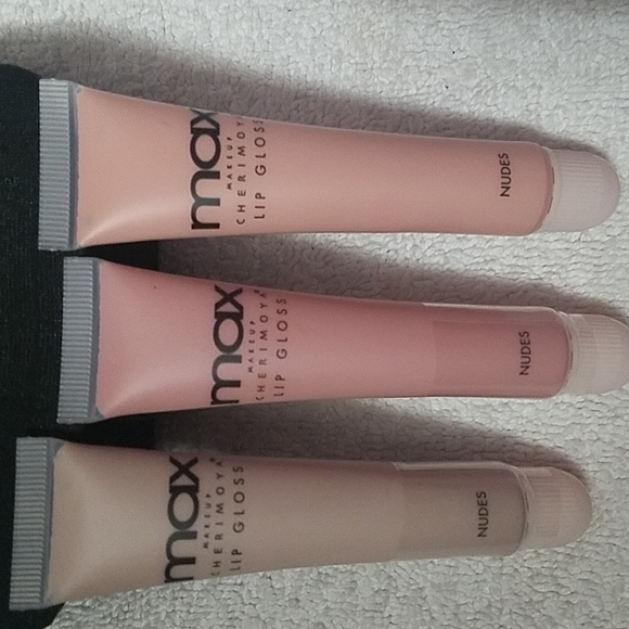 Cherimoya Max Nude Lip Glosses(set of 3) - Picture 2 of 6